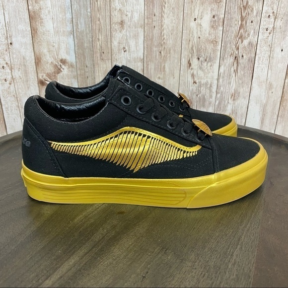 Vans Harry Potter Old Skool Goldensnitch Limited Edition Sneakers Size 6 Women - Picture 5 of 13